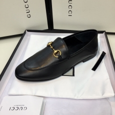 Gucci Leather Shoes